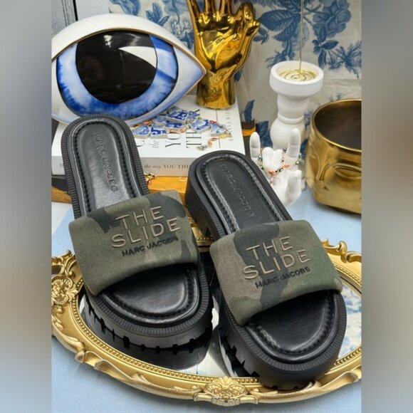 🆕 MARC JACOBS 🧿 NWOB The Camo Jacquard Lug Sole Slide - Sz 37 US 7 - Picture 5 of 15